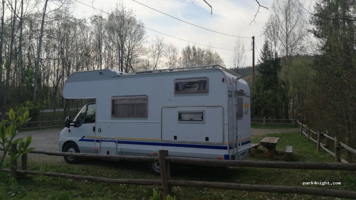 (34-331) Pewel Mała - 19 Kiełbasów — foto