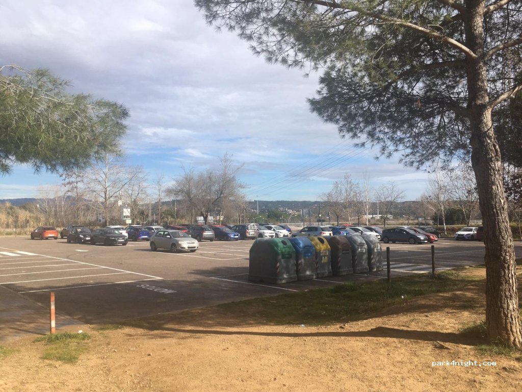 (08760) Martorell - Plaça 19 — foto 2