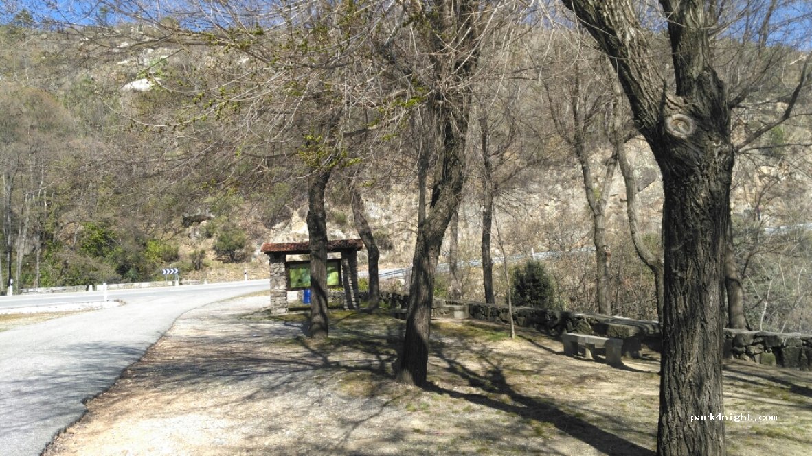 (05414) Cuevas del Valle - N-502 — foto