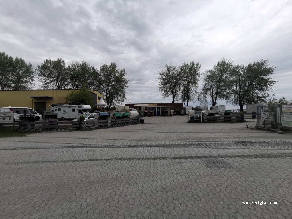 (24106) Kiel - 58 Mecklenburger Straße — foto