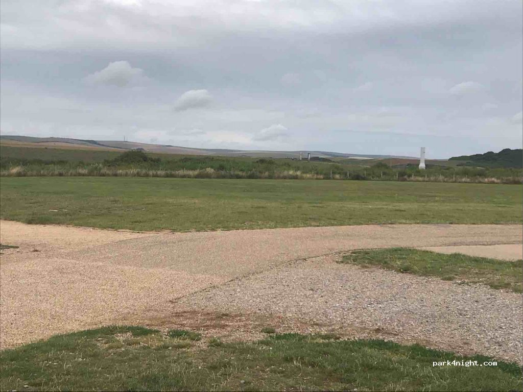 (BN10 8GN) - 46 Flint Way — foto 2