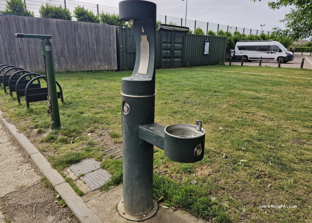(BN10 8GN) - 46 Flint Way — foto 5