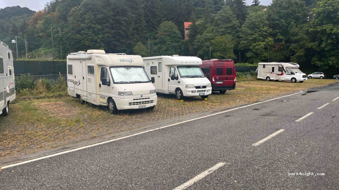 (16029) Torriglia - 12 Piazza al Posteggio — foto 3