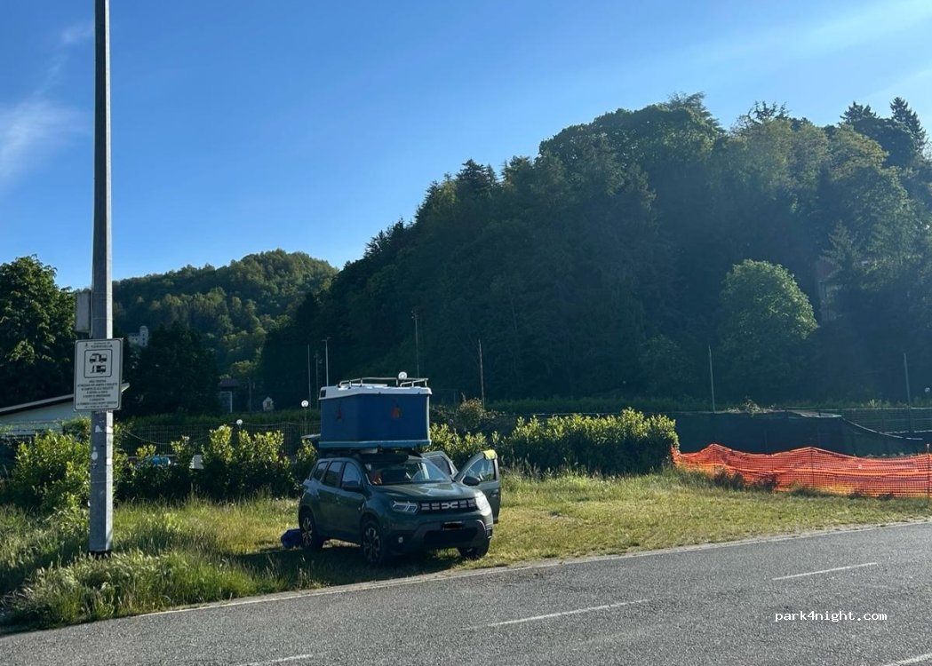 (16029) Torriglia - 12 Piazza al Posteggio — foto 5