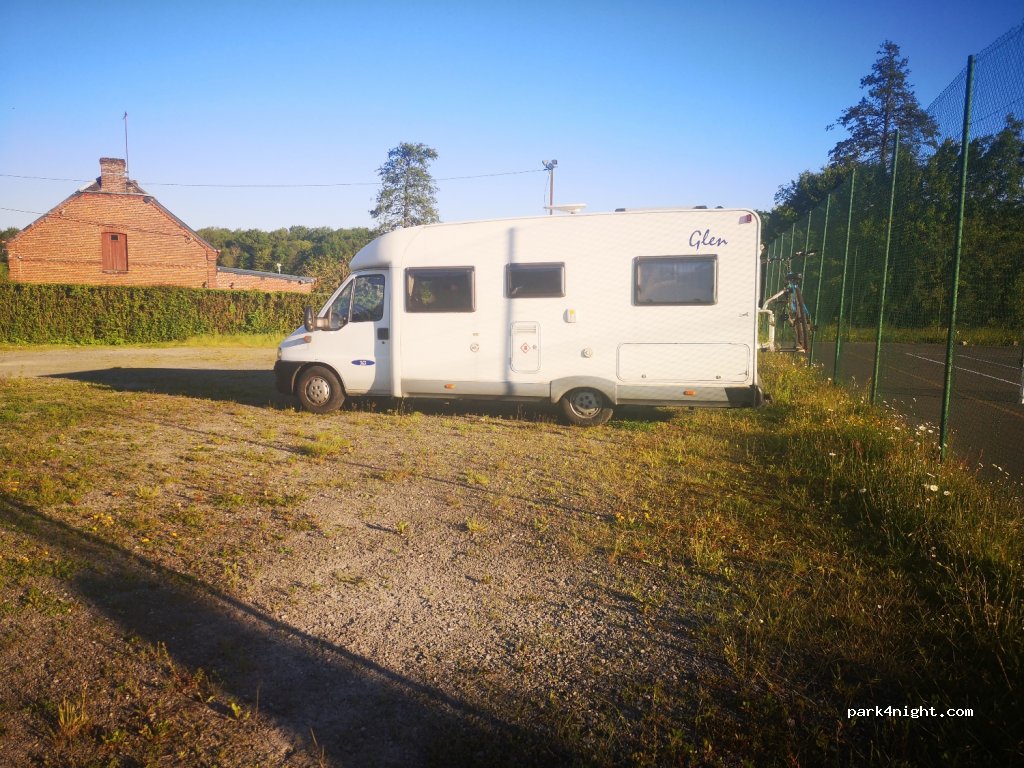 (02450) Boué - 80 Rue du Nouvion — foto 4