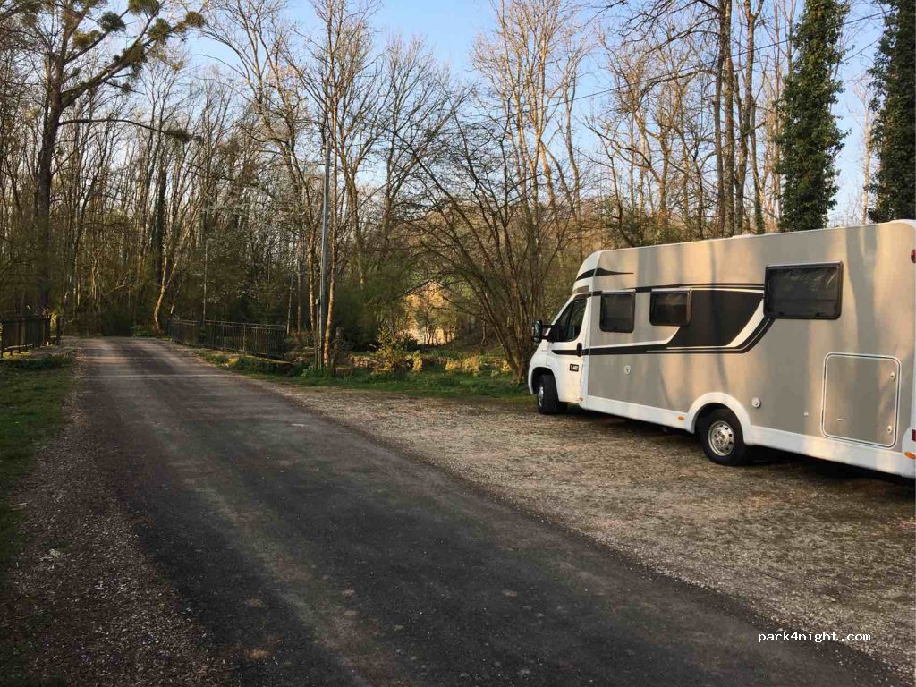 (52190) Villegusien-le-Lac - 4 Rue Grande Rue — foto
