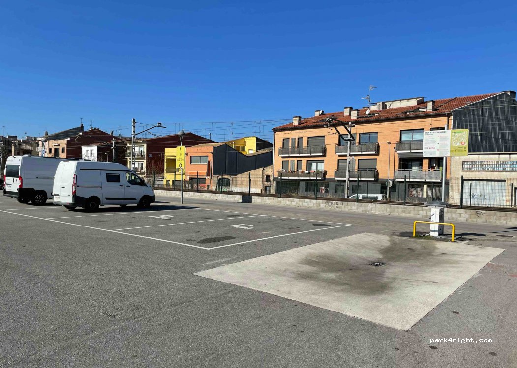 (08470) Sant Celoni - 15 Carrer de Santiago Rusiñol — foto