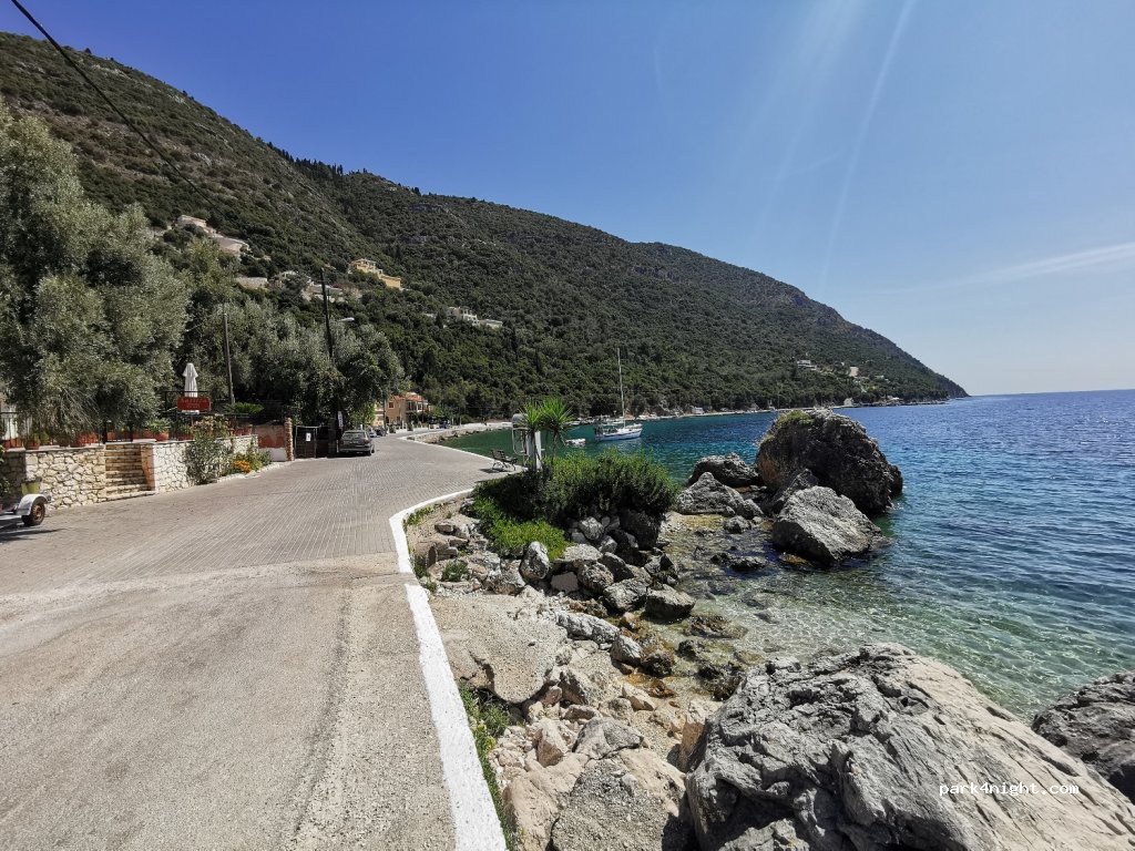 (311 00) Lefkada - Unnamed Road — foto 2