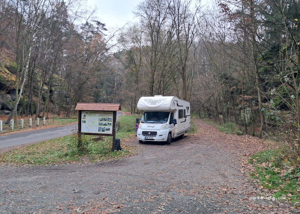 (277 23) Kokořín - — foto 3