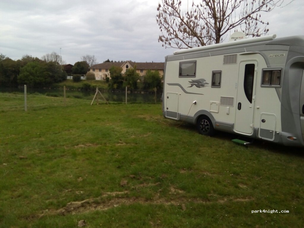 Camping Les Ombragesde l'Adour — foto