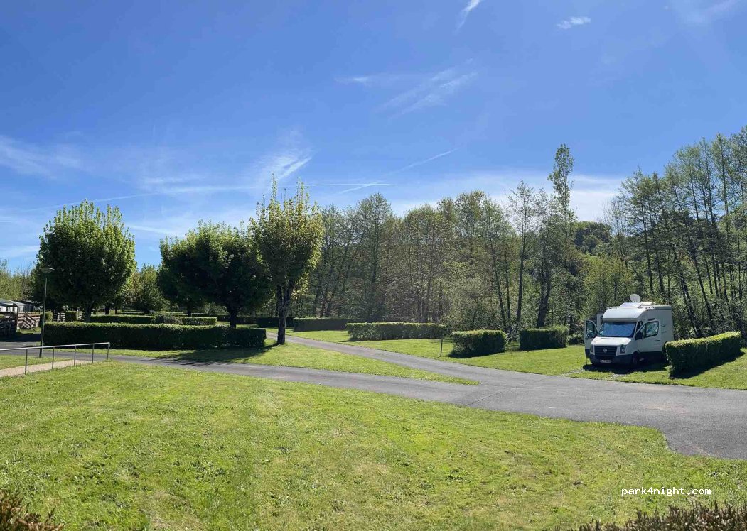 Camping du Val de Cère — foto 3
