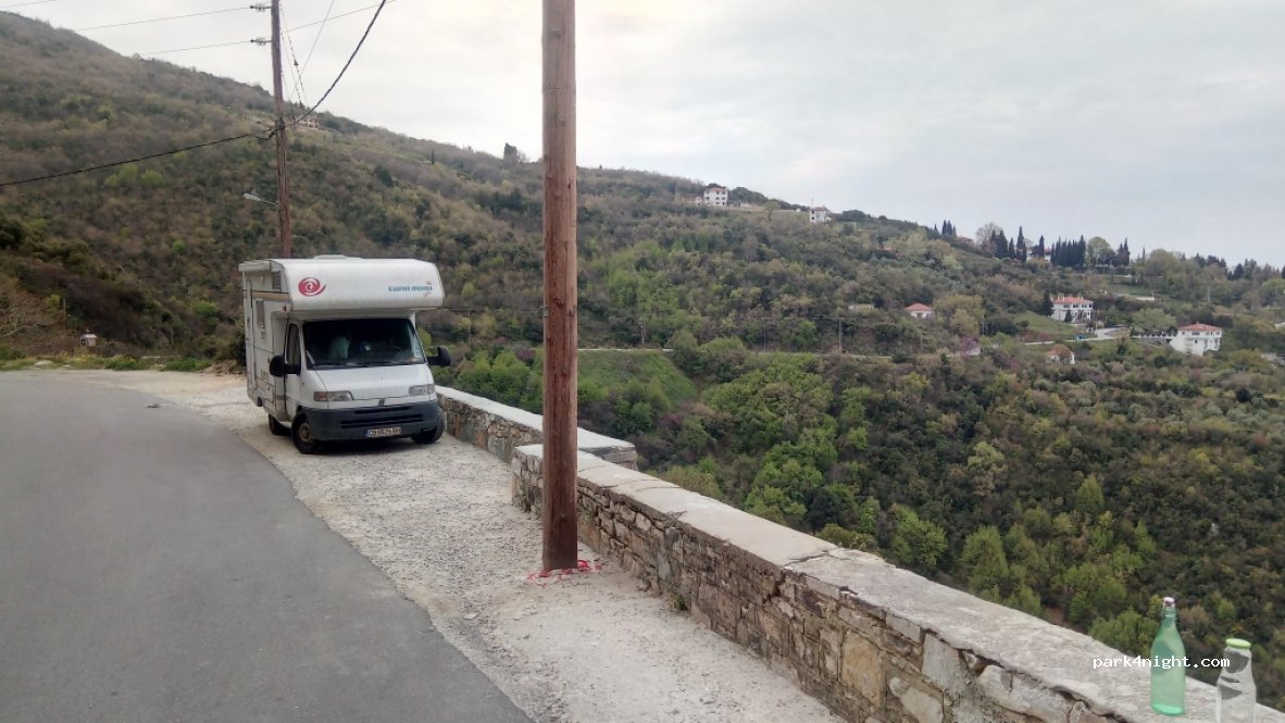 (370 11) Makrinitsa - Eparchiaki Odos Makrinitsas-Ano Volou — foto