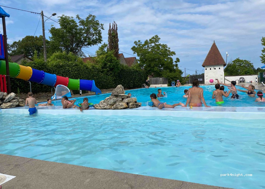 Flower Camping Les Terrasses de Dordogne — foto