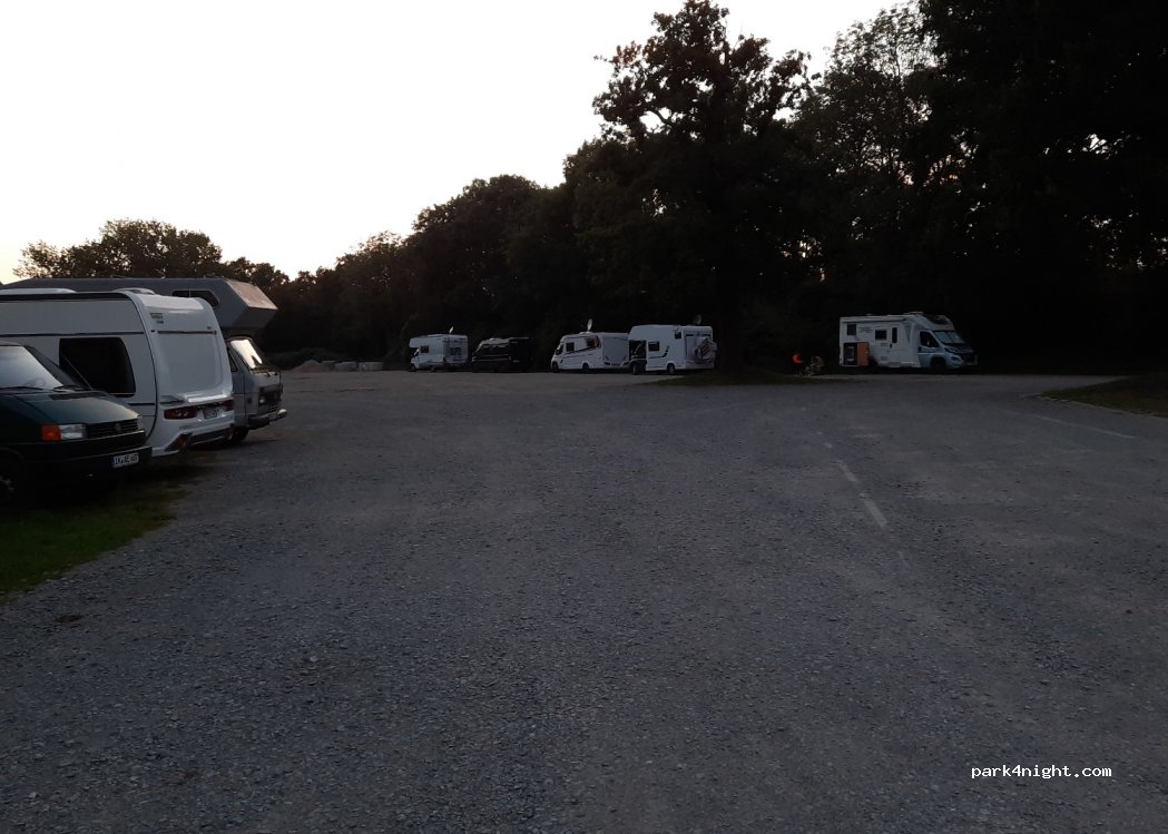 Wohnmobilstellplatz Schützenplatz — foto 2