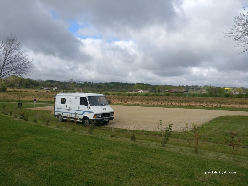 (64450) Lalonquette - 992 Chemin du Gabas — foto