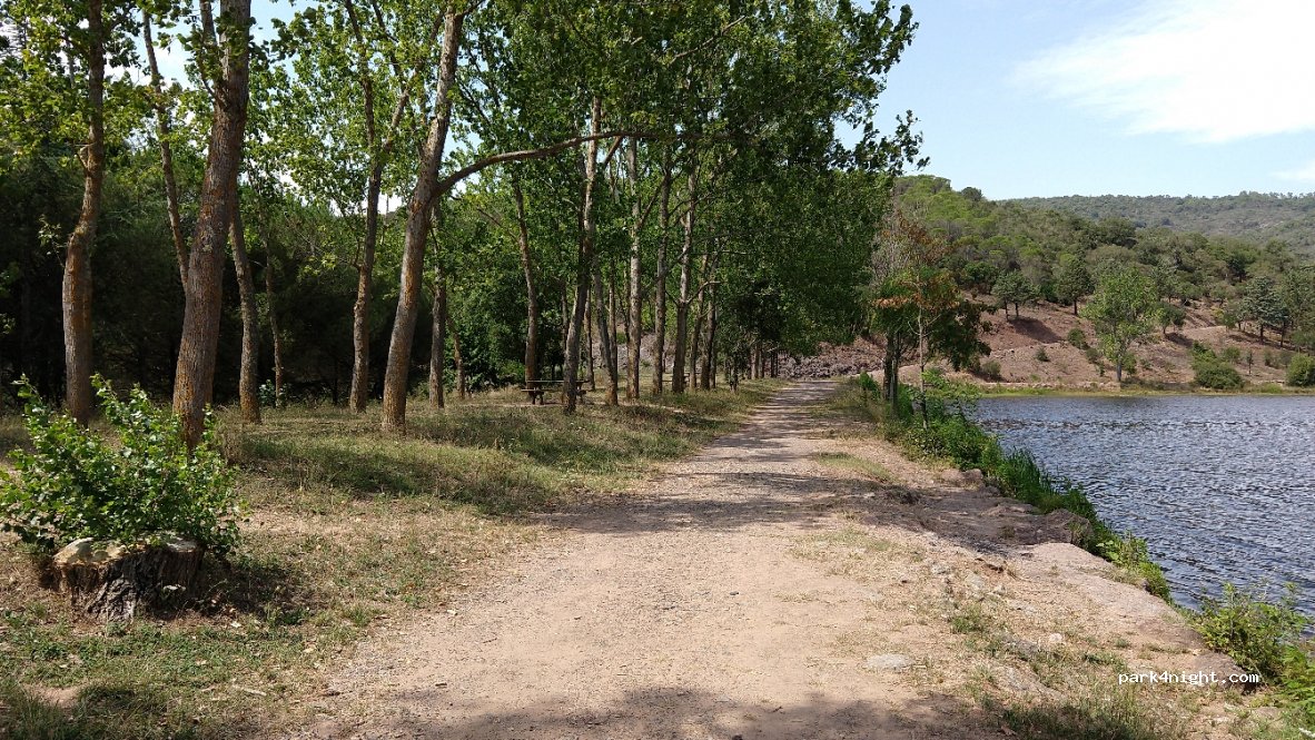 (83600) Fréjus - Piste de l'Avellan — foto 3