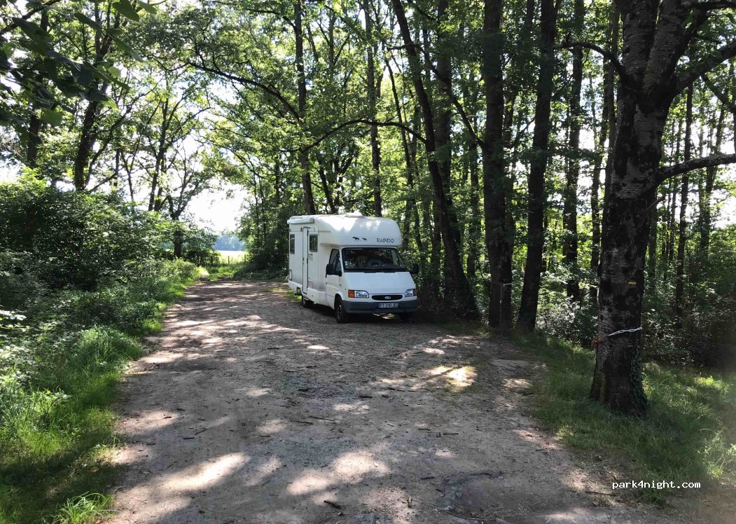 (23170) Lussat - L'Ermite — foto 4