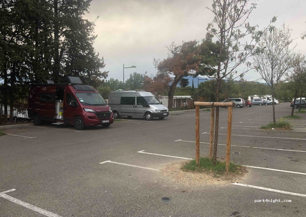 (84200) Carpentras - Rue André Chapelon — foto 4