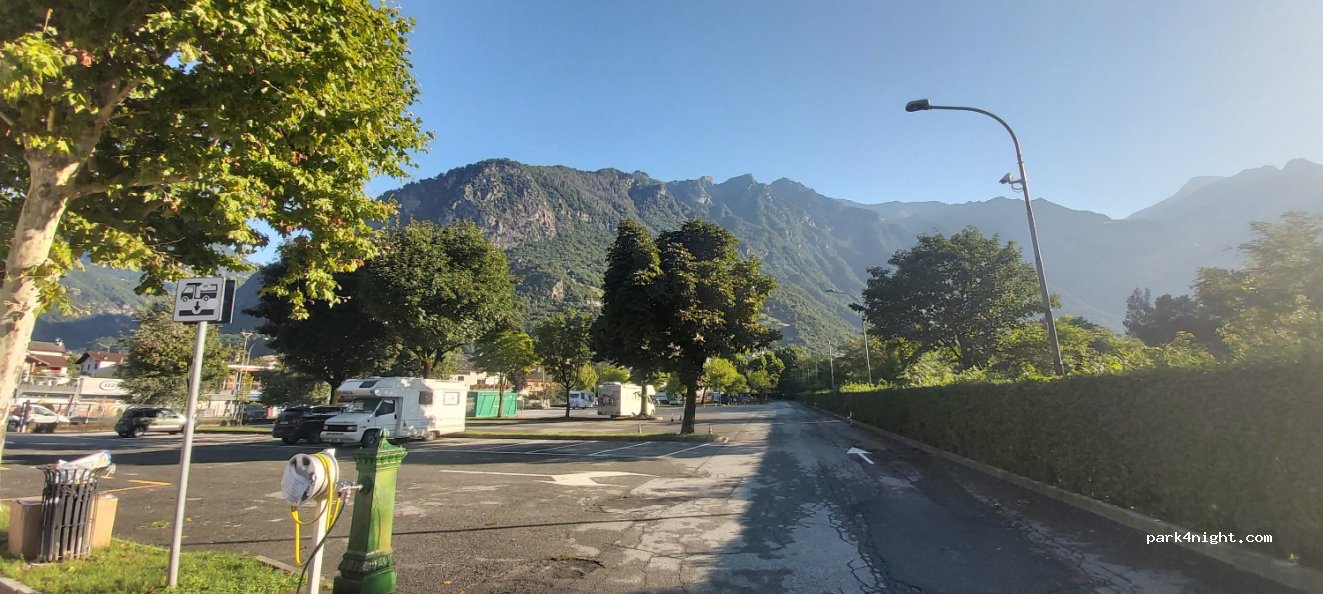 Area Sosta Camper Chiavenna — foto 2