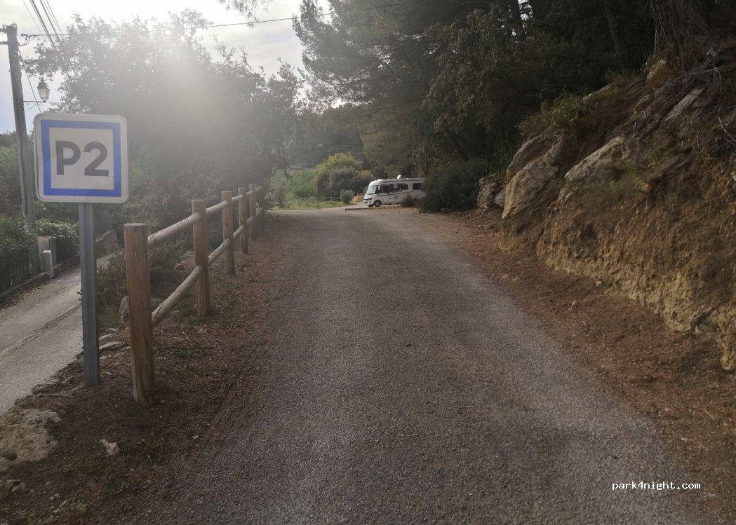 (13250) Cornillon-Confoux - 1 Chemin des Jardins — foto 2