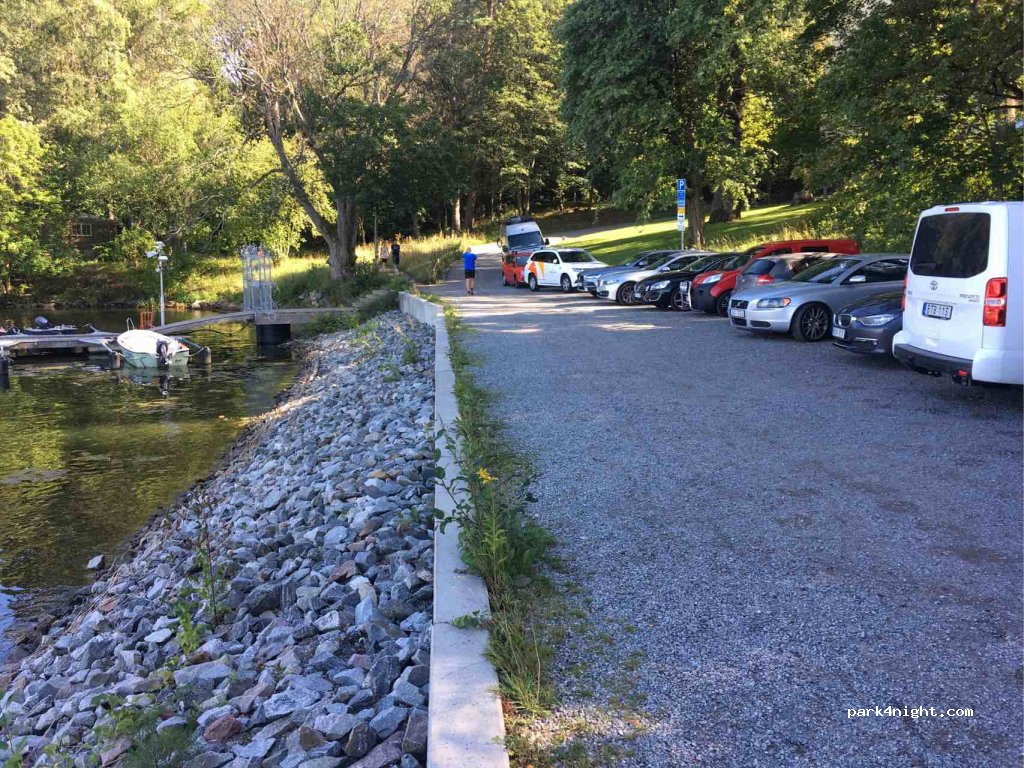 (114 18) Stockholm - unamed road — foto