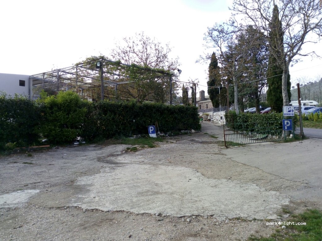 (81100) Caserta Vecchia - 1 Via Provinciale per Casertavecchia — foto 2