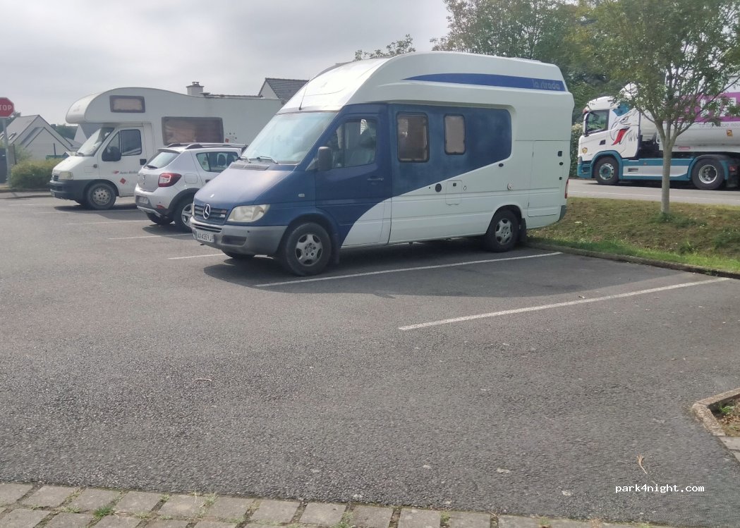 (56220) Caden - 1 Rue des Anciens Combattants — foto