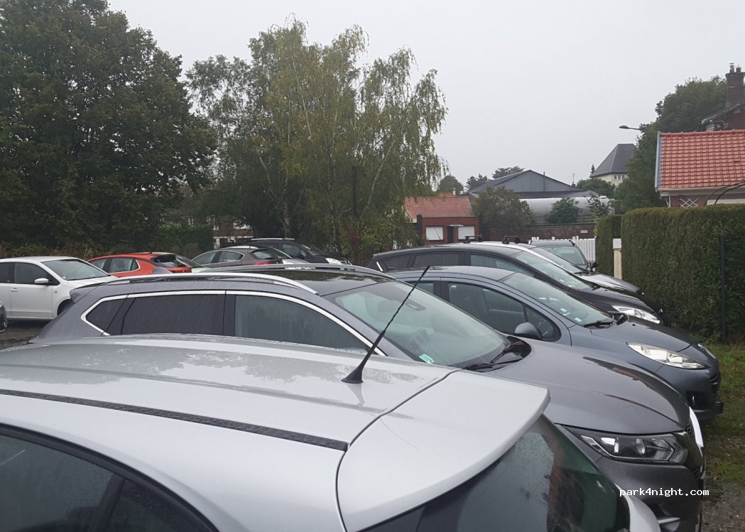 (80380) Villers-Bretonneux - 5018F Place de la Gare — foto