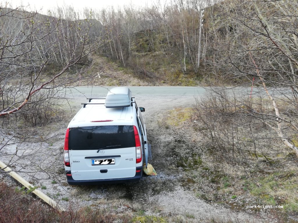 (8187) Jektvik - Unnamed Road — foto