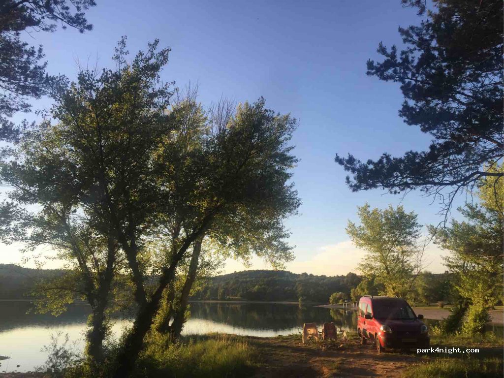 (04500) Saint-Laurent-du-Verdon - Route d'Artignosc — foto