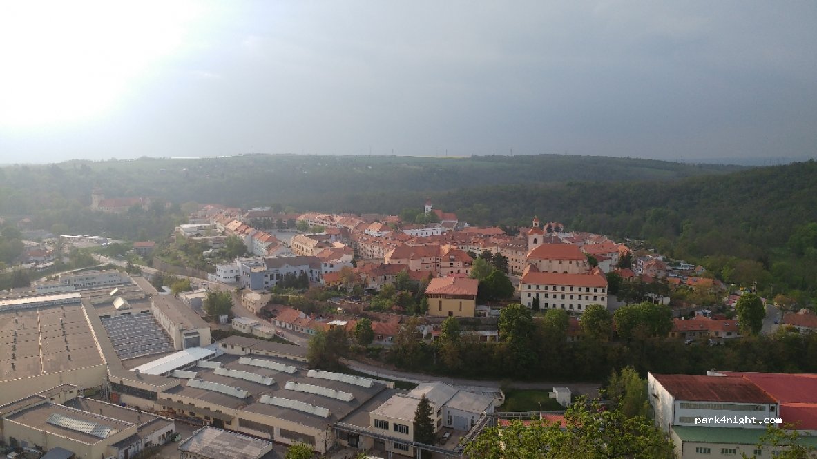 (672 01) Moravský Krumlov - Na Bubnu — foto 2