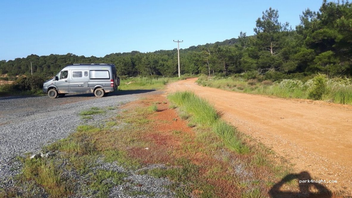 (10410)  - Unnamed Road — foto