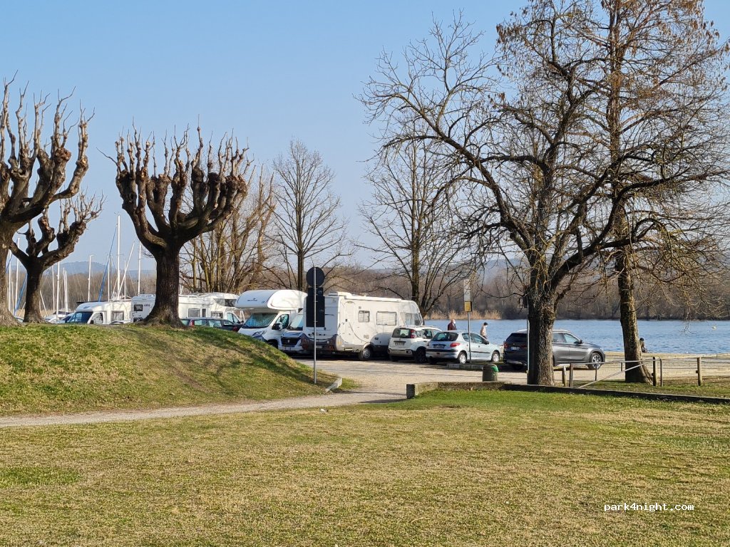 (21021) Angera - 9 Viale Ungheria — foto 2