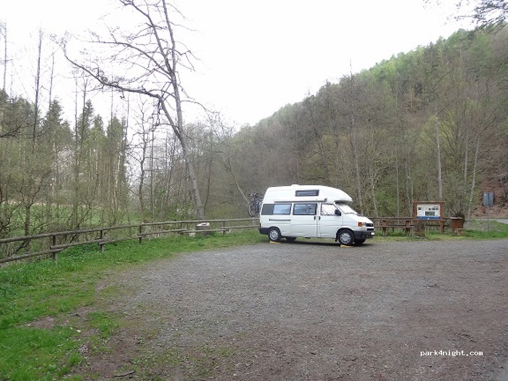 (35104) Lichtenfels - unnamed road — foto