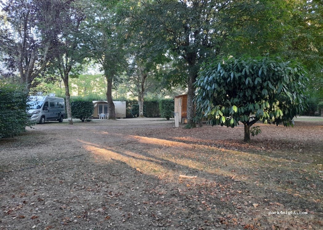 Camping des Grottes Azé — foto 4