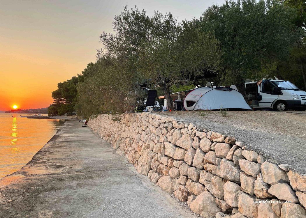 Camp Ante — foto