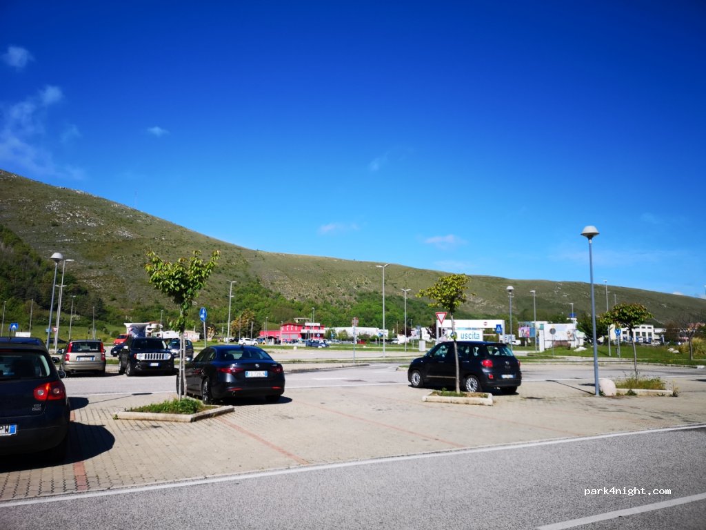 (67051) Avezzano - SS5 Via Tiburtina Valeria — foto 2