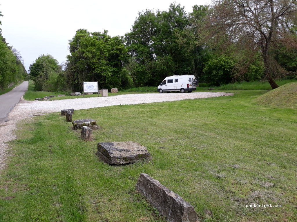 (39290) Montmirey-la-ville - Rue de Moissey — foto