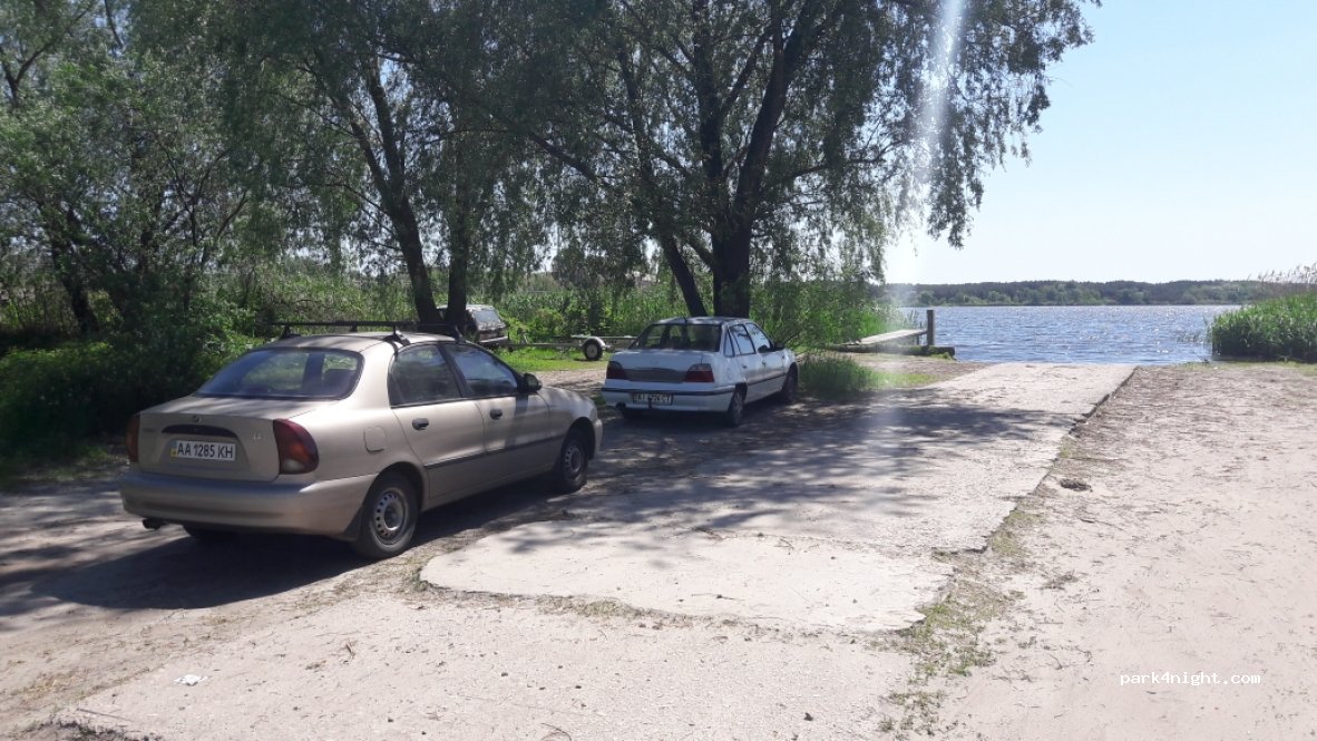 (08400) Pereyaslav-Khmel'nyts'kyi - Heroiv Dnipra Street — foto