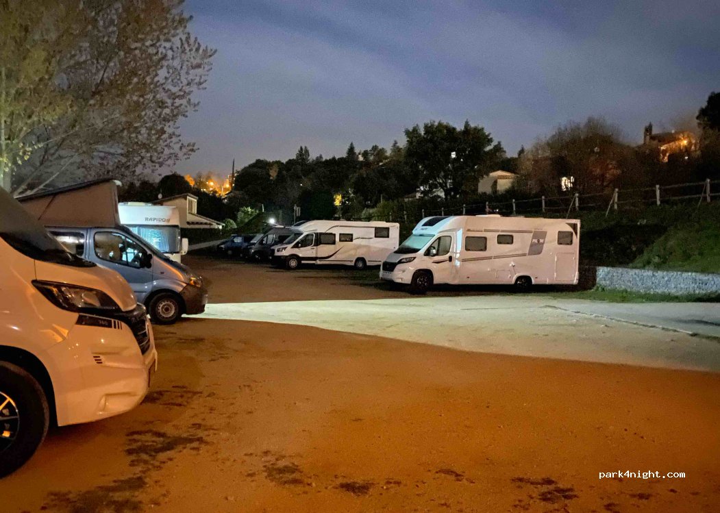 Área de Autocaravanas Viladrau — foto 2