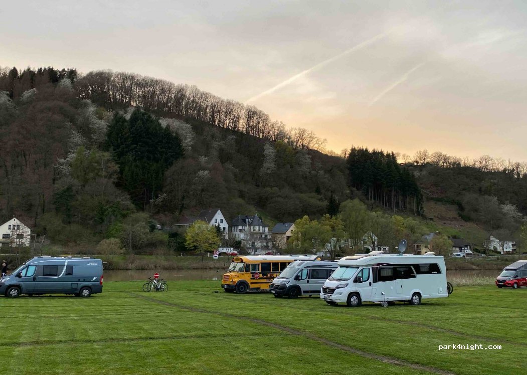 Reisemobilpark Saarburg — foto