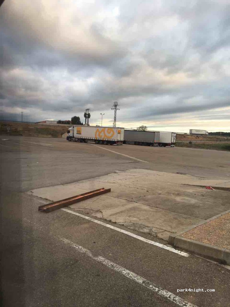 (09370) Gumiel de Izán - 339 Carretera Madrid — foto
