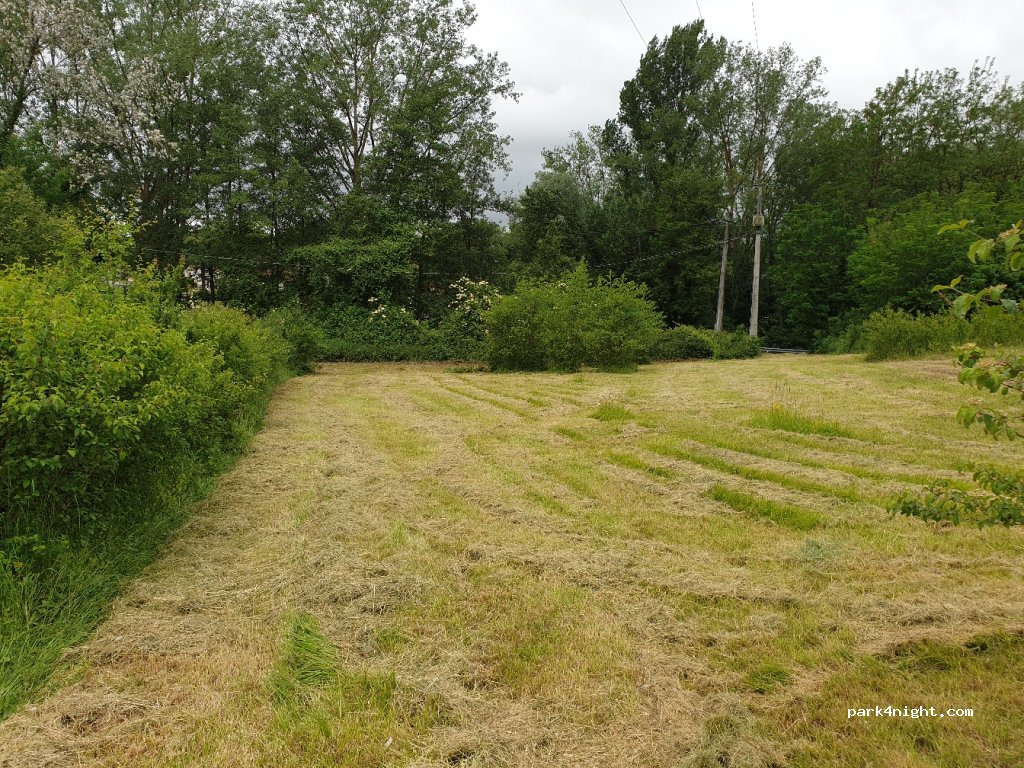 (33190) Bagas - la peyriere — foto