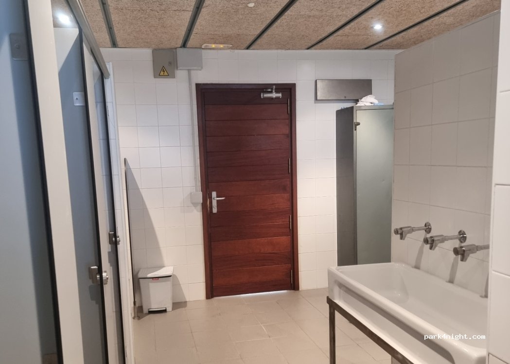 Área de Autocaravanas Vic — foto