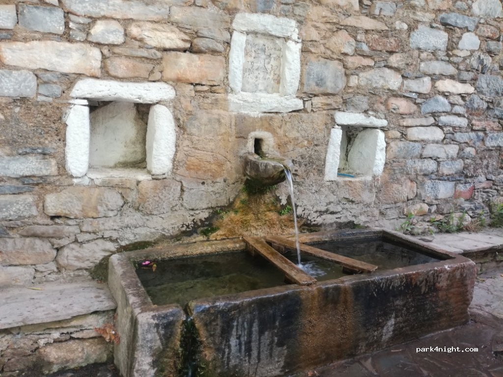 (340 17) Distos - Eparchiaki Odos Lepouron Karistou — foto