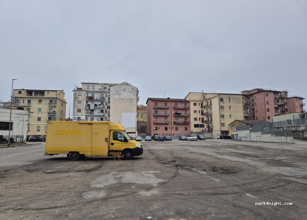 (82100) Benevento - 9 Piazzale Catullo — foto 2