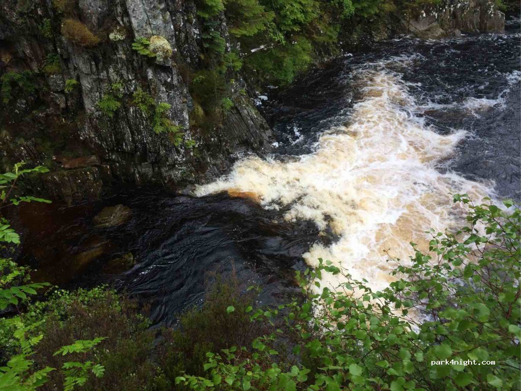 (PH20 1BY) Newtonmore - A86 — foto