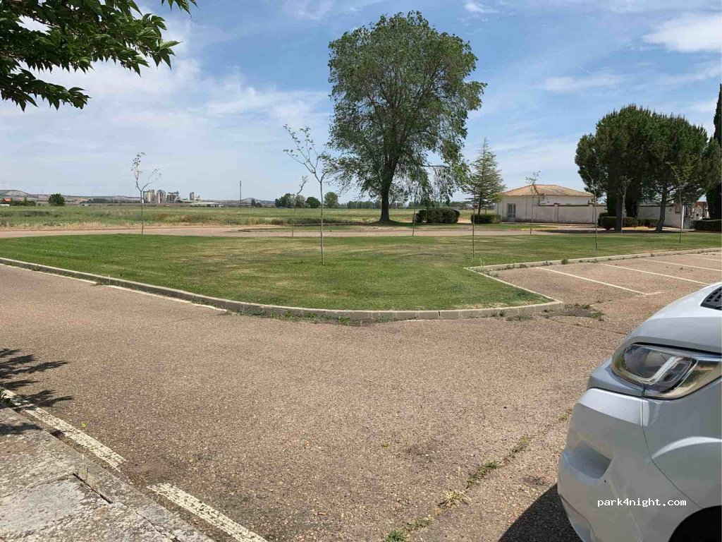 (34200) Venta de Baños - 12 Calle Ermita B C — foto