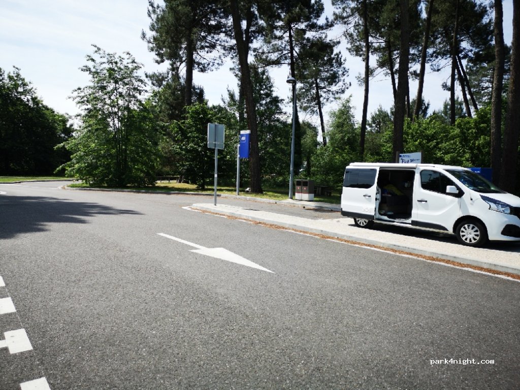 (33720) Saint-Michel-de-Rieufret - Chemin de Quillot — foto