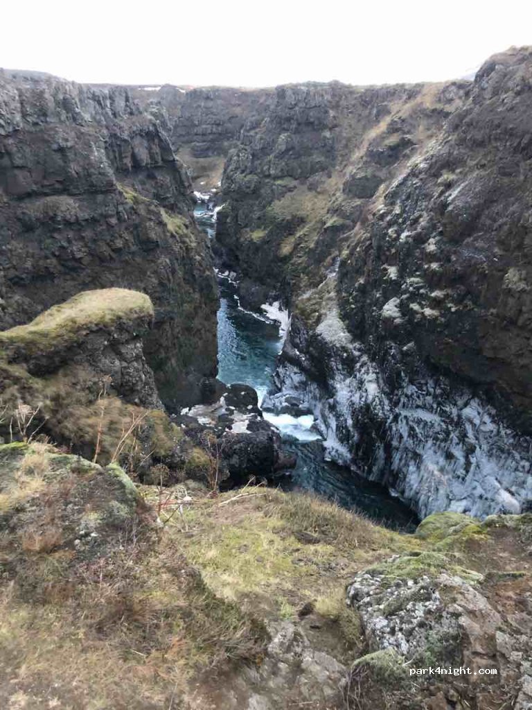 Kolugljúfur Canyon — foto 3